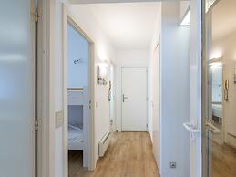 Corner Apartment on 5th Floor