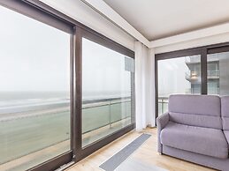 Corner Apartment on 5th Floor