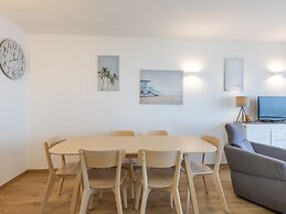 Corner Apartment on 5th Floor