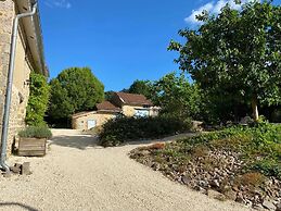 Spacious Cottage in Limousin With Private Pool