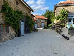 Spacious Cottage in Limousin With Private Pool