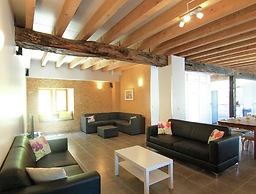 Spacious Cottage in Limousin With Private Pool