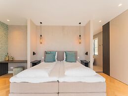 Water Villa With Infrared Sauna and Jetty