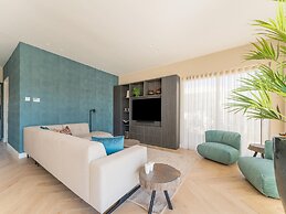 Water Villa With Infrared Sauna and Jetty