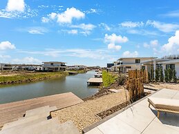 Water Villa With Infrared Sauna and Jetty