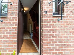 Magnificent Home in Tilf With Garden
