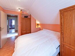 Magnificent Home in Tilf With Garden