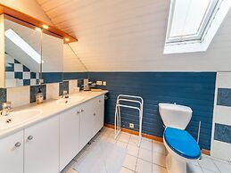 Magnificent Home in Tilf With Garden