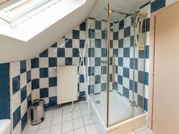 Magnificent Home in Tilf With Garden