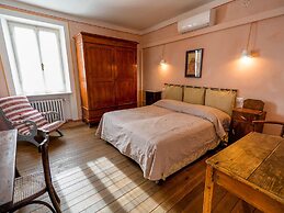 Nice Farmhouse in Asciano With Shared Pool