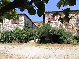 Nice Farmhouse in Asciano With Shared Pool