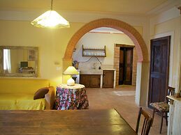 Nice Farmhouse in Asciano With Shared Pool