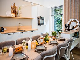 Spacious Holiday Home in Voorhuizen With Terrace