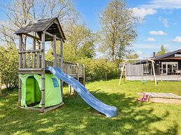 6 Person Holiday Home in Hojslev