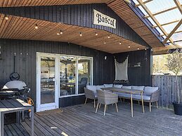 6 Person Holiday Home in Hojslev