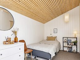 6 Person Holiday Home in Hojslev