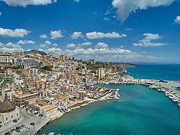 Charming Villa With Swimming Pool