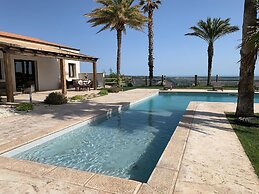 Charming Villa With Swimming Pool