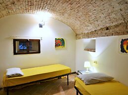 Charming Villa With Swimming Pool