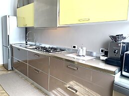 Charming Villa With Swimming Pool