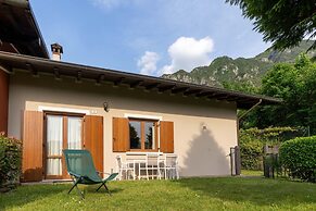 Holiday Home in Lombardy by Lake Idro