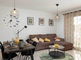 Apartment Why Not - Two Bedroom Apartment With Balcony