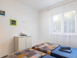 Apartment Why Not - Two Bedroom Apartment With Balcony