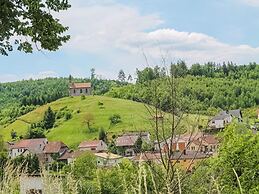 Luxury Flat in Saint-quirin With Garden