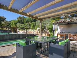 Serene Holiday Home in Grimaud With Private Pool