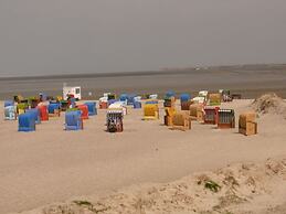 Lively Apartment in Nessmersiel