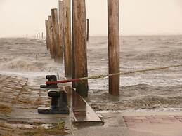 Lively Apartment in Nessmersiel