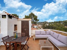 Great Holiday Home in Benissa With Pool