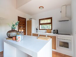 Great Holiday Home in Benissa With Pool