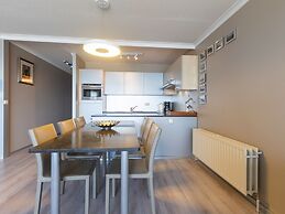 Apartment on the 9th Floor for Family