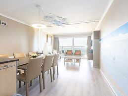 Apartment on the 9th Floor for Family