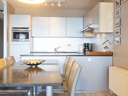 Apartment on the 9th Floor for Family