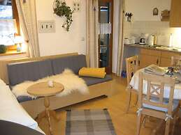 Holiday Apartment Waxenstein