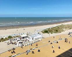 Apartment in Nieuwpoort With Terrace
