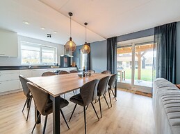 Modern Holiday Home in Scherpenisse With Sauna