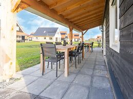 Modern Holiday Home in Scherpenisse With Sauna
