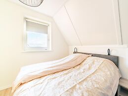 Modern Holiday Home in Scherpenisse With Sauna