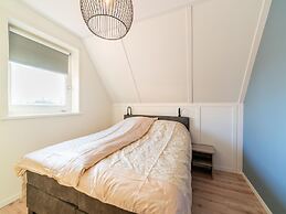 Modern Holiday Home in Scherpenisse With Sauna