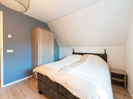 Modern Holiday Home in Scherpenisse With Sauna