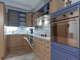 Perwanger Modern Retreat