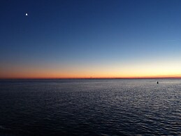 Christel Modern Retreat