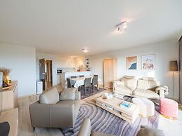 Bright Apartment With the Terrace