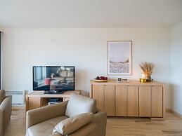 Bright Apartment With the Terrace