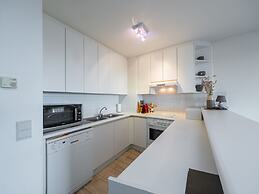 Bright Apartment With the Terrace