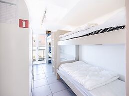 Apartment in Oostduinkerke With Garage