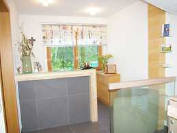 Tasteful Apartment in Elzach-yach